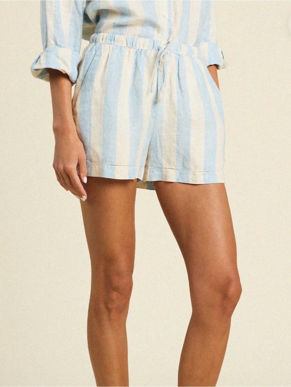 NWT! Trovata Blue & Cream Striped Linen Shorts- Small